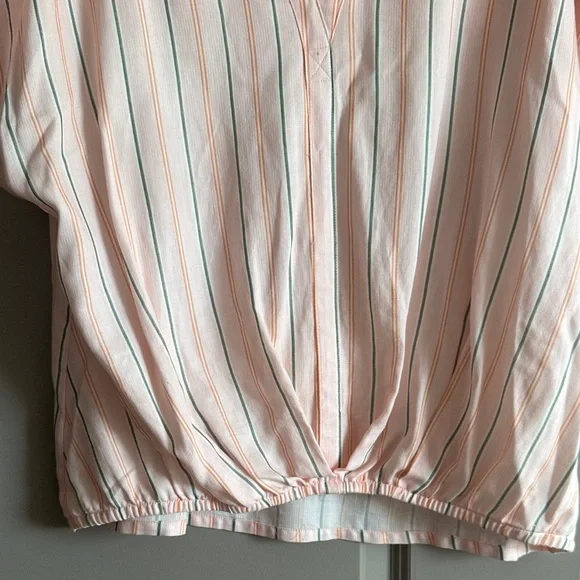 Universal Thread - Picture 3 of 5